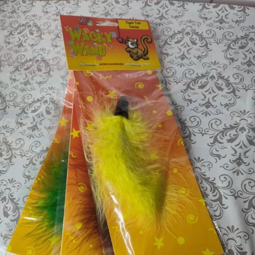 Lot of 3 Lazy Pet Interactive Tail Tease Cat Toy Green, Brown, & Yellow C9